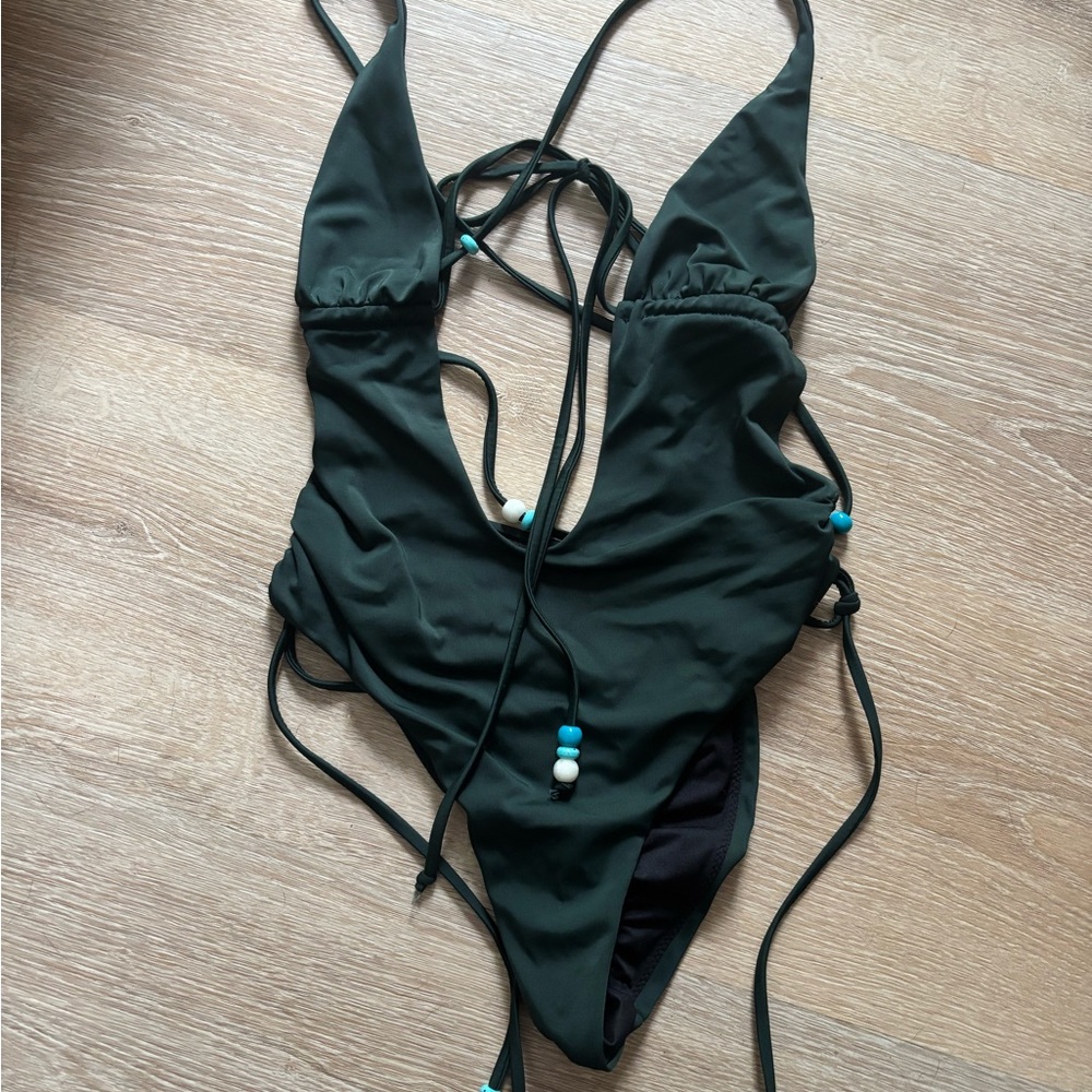 Peachy den One piece swimsuit